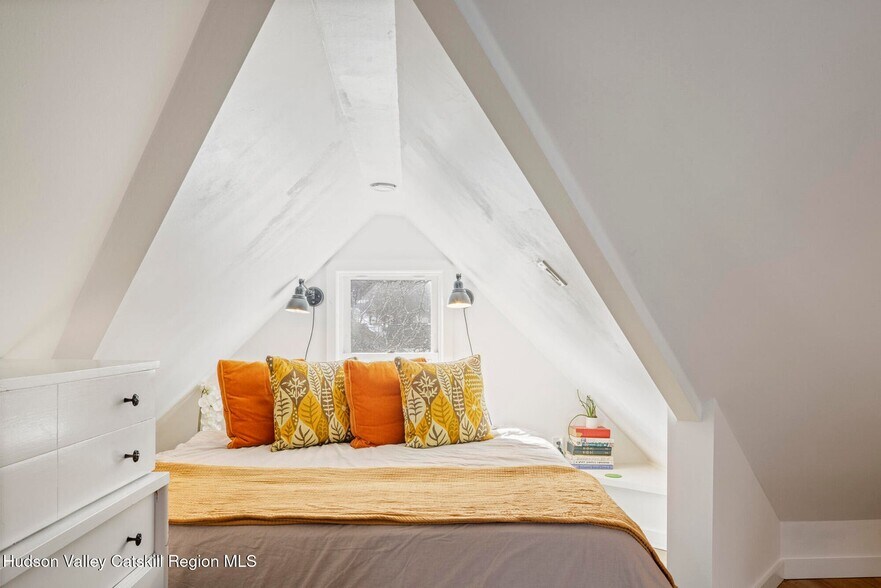 More Photos Of 346 Broadway, Kingston Storefront Retail Residential For Sale