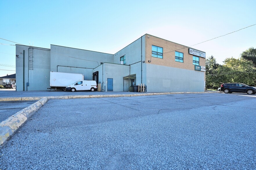 More Photos Of 2120 Eglinton Ave W, Toronto Office For Lease