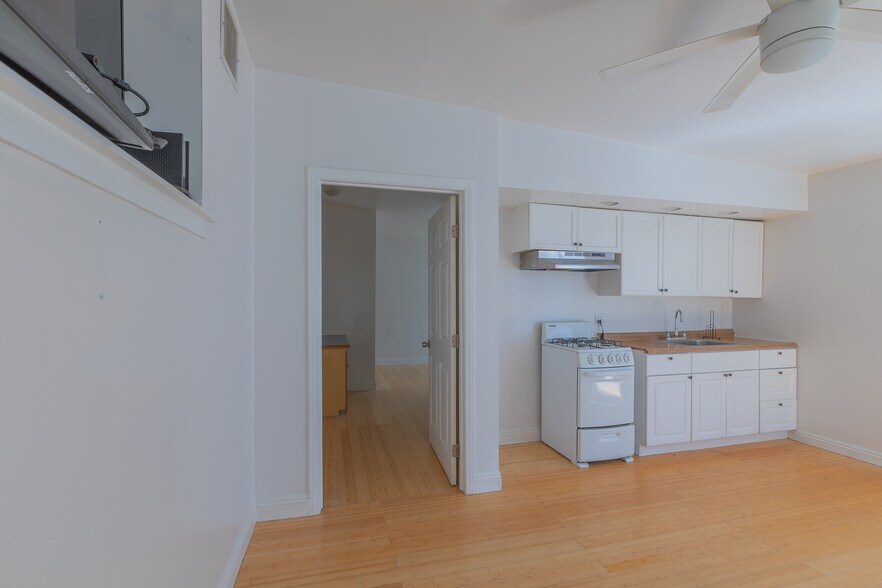 More Photos Of 1544 Anaheim St, Harbor City Storefront Retail Residential For Sale