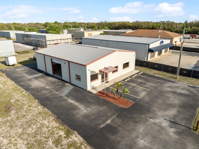 Primary Photo Of 18820 Sakera Rd, Hudson Warehouse For Lease