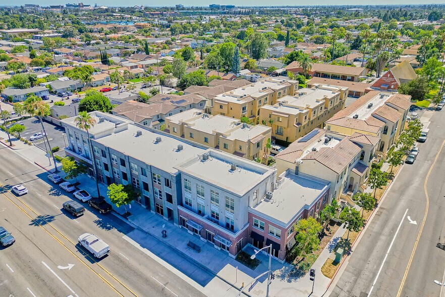 More Photos Of 801 S Anaheim Blvd, Anaheim General Retail For Sale