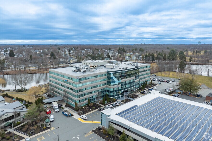 More Photos Of 500 Cummings Ctr, Beverly Office For Lease