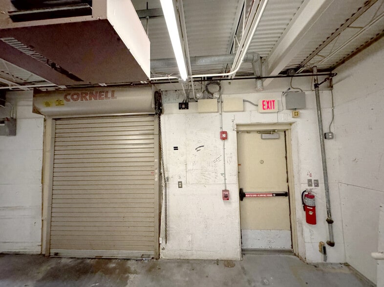 More Photos Of 1101 Atlantic Ave, Atlantic City Drugstore For Sale