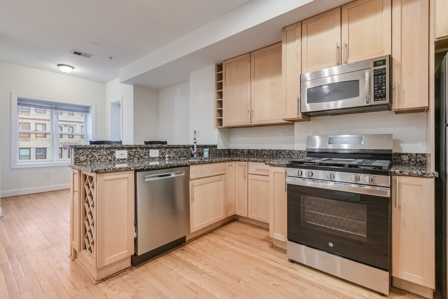 More Photos Of 2307 18th St NW, Washington Storefront Retail Residential For Sale