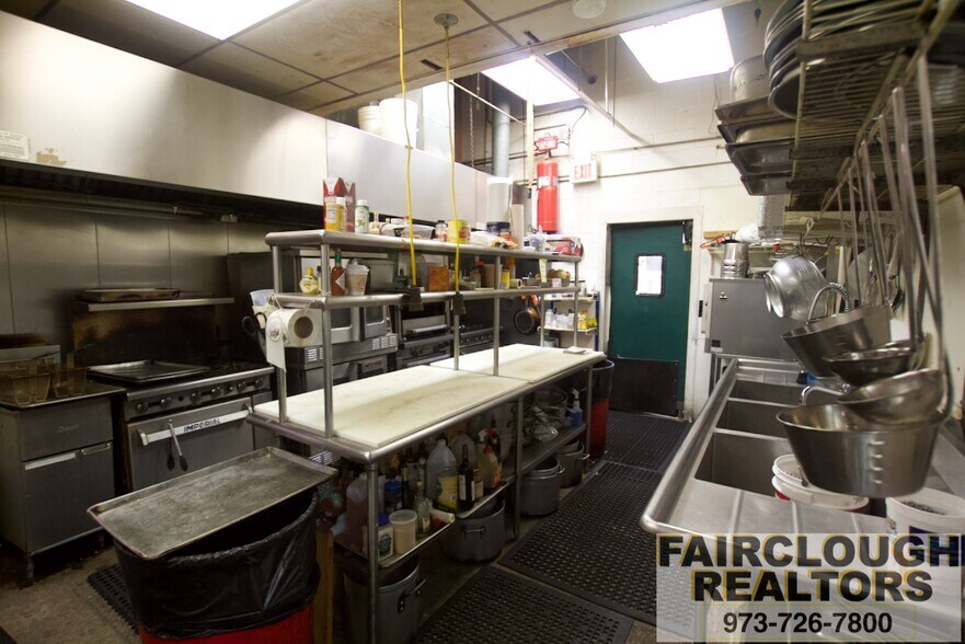 More Photos Of 182 US Highway 206, Flanders General Retail For Sale