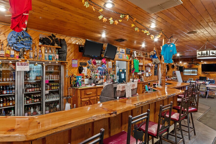 More Photos Of 784 State Highway 73 S, Nekoosa Restaurant For Sale