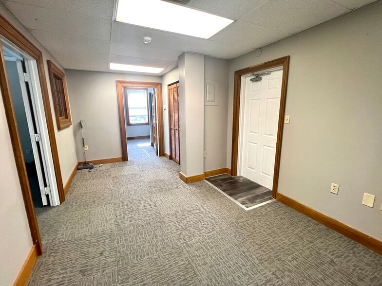 More Photos Of 11006 Reading Rd, Cincinnati Office For Lease