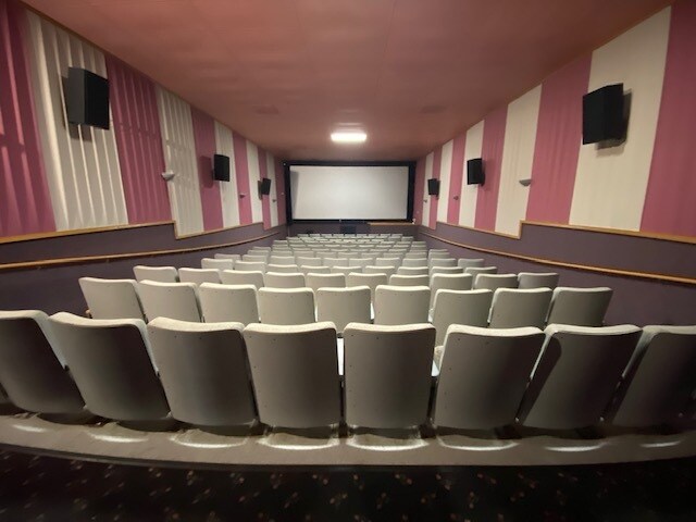 More Photos Of 1601 6th Ave, Stevens Point Freestanding For Sale