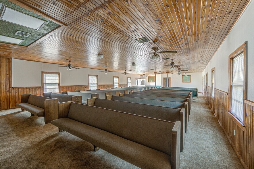 More Photos Of 3922 County Road 353, Brazoria Religious Facility For Sale