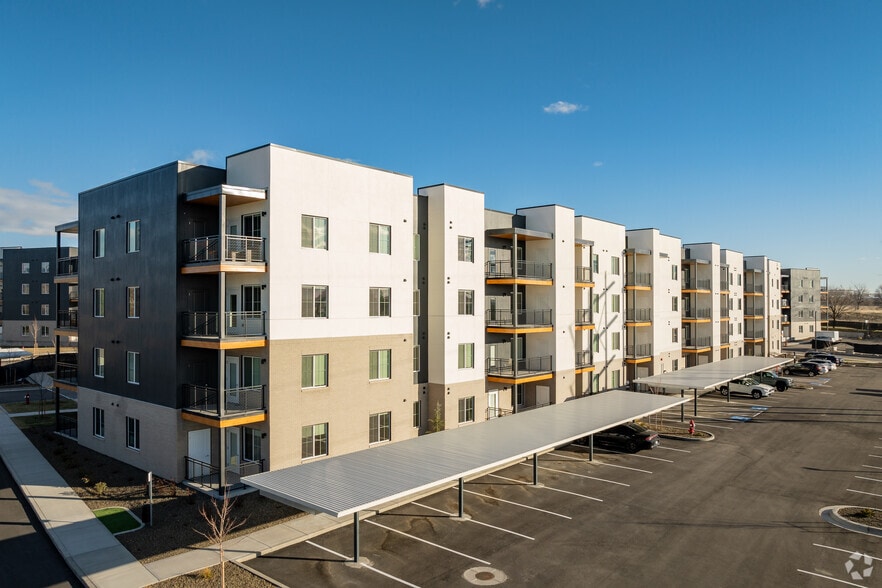 Primary Photo Of 2552 E Gowen Rd, Boise Apartments For Sale