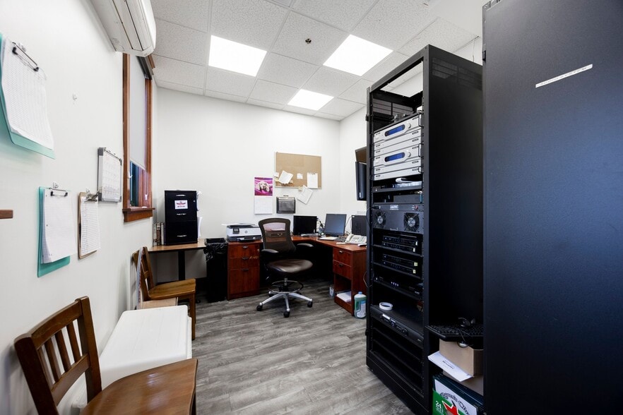 More Photos Of 1703 Pottstown Pike, Pottstown Restaurant For Sale