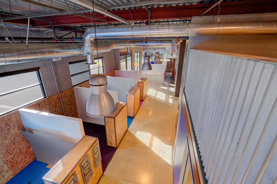 More Photos Of 130 Lomita St, El Segundo Research And Development For Lease