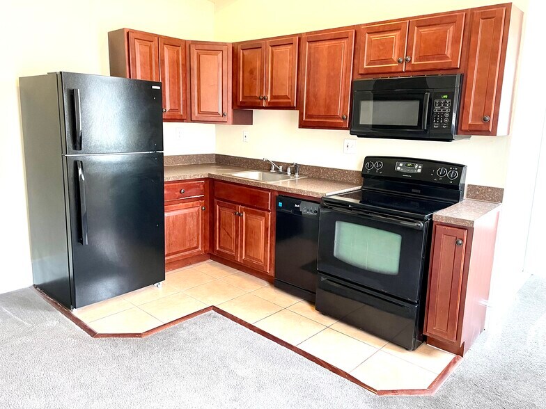 More Photos Of 2029-2031 Saint Paul St, Baltimore Apartments For Sale