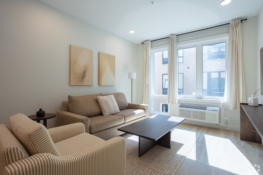 More Photos Of 232 East State St, Traverse City Apartments For Sale