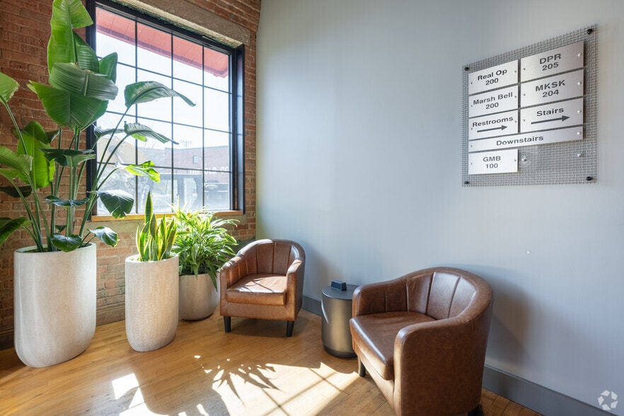 More Photos Of 504 Rhett St, Greenville Office For Lease