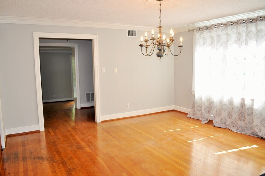 More Photos Of 1420 Government St, Mobile Office Residential For Lease