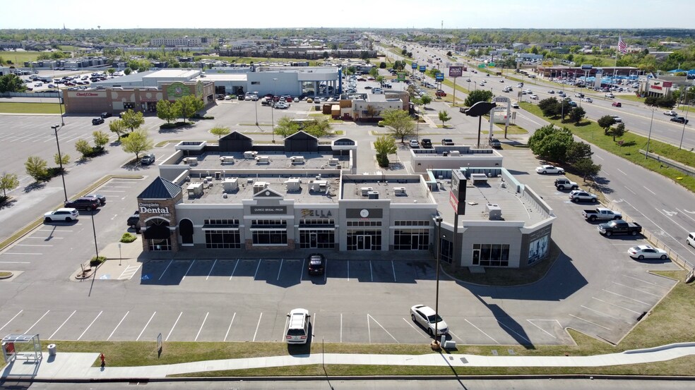 More Photos Of 500 W I-240 Service Rd, Oklahoma City General Retail For Sale