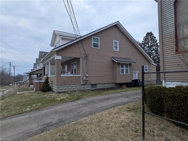 More Photos Of 923 E 16th St, Ashtabula Specialty For Sale