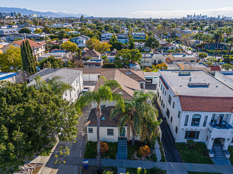 More Photos Of 610 N Spaulding Ave, Los Angeles Apartments For Sale