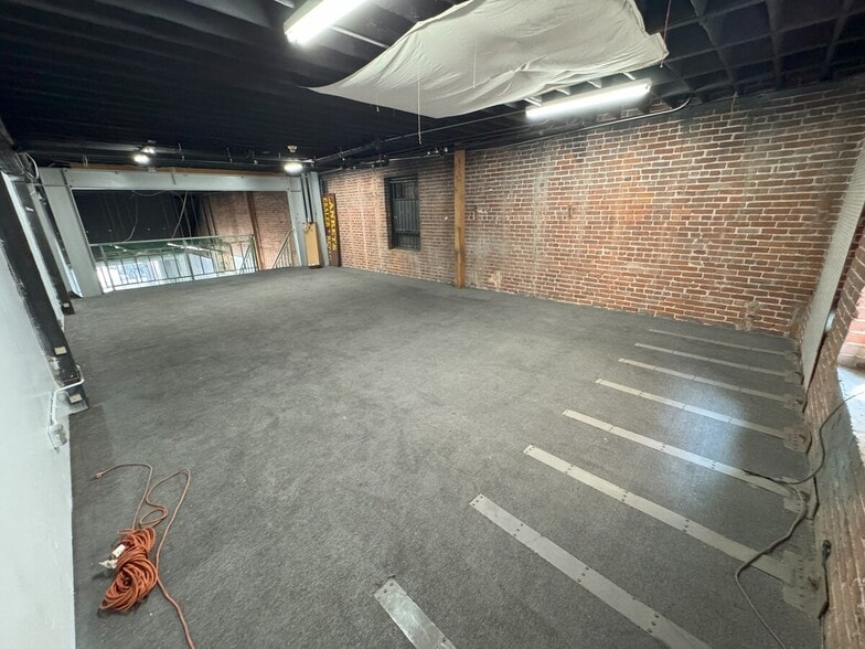 More Photos Of 822-824 Wall St, Los Angeles Storefront Retail Office For Lease