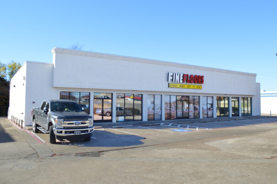 Primary Photo Of 1729 Central Expy N, Plano Freestanding For Lease