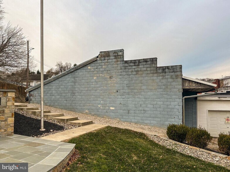 More Photos Of 12 Manchester St, Glen Rock Flex For Sale