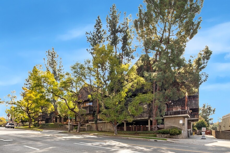 More Photos Of 200 E Del Mar Blvd, Pasadena Office For Sale