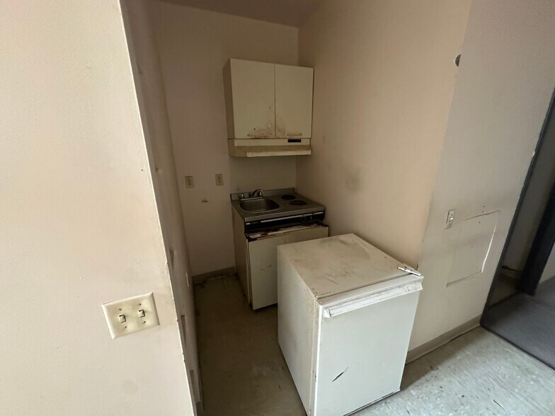 More Photos Of 215 Lelia St, Pittsburgh Apartments For Sale