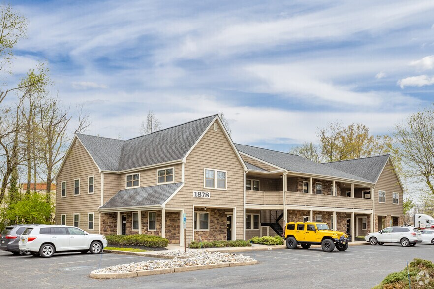 More Photos Of 1878 Marlton Pike, Cherry Hill Loft Creative Space For Lease