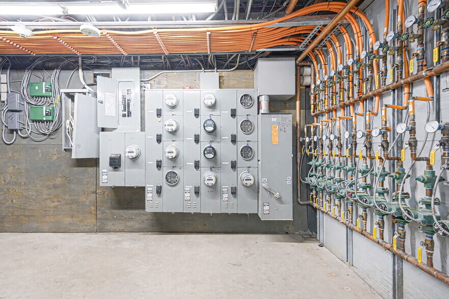 More Photos Of 263-265 Indian Head Rd, Kings Park Medical For Sale