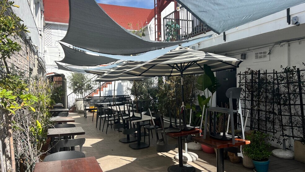More Photos Of 7467-7475 Melrose Ave, Los Angeles Restaurant For Lease