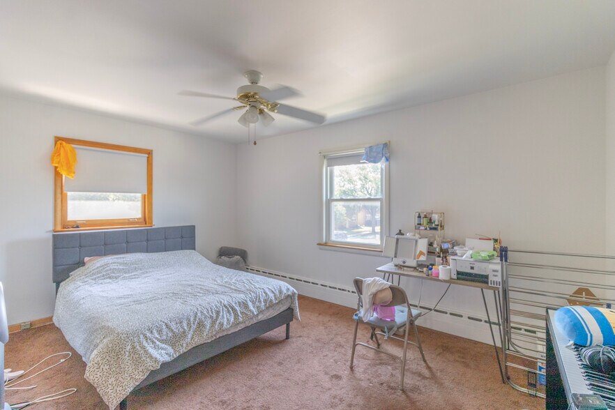 More Photos Of 4936 Greenwood St, Skokie Apartments For Sale