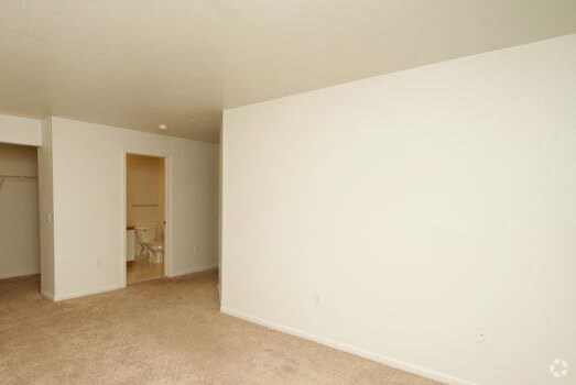 More Photos Of 6101-6103 Eagle Ridge Ln, Flint Apartments For Sale