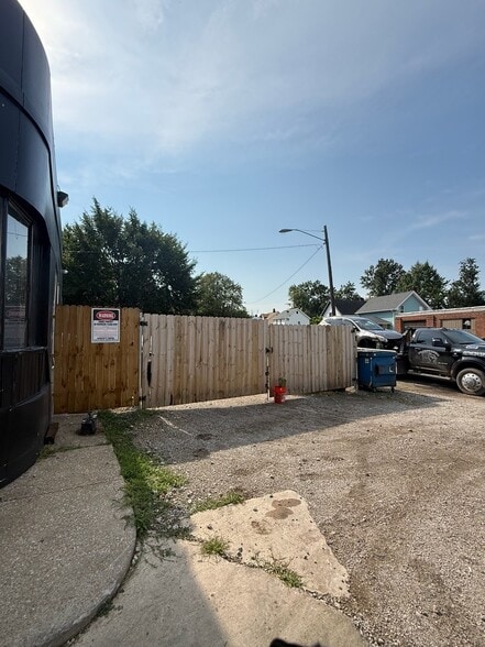 More Photos Of 17202 Saint Clair Ave, Cleveland General Retail For Sale