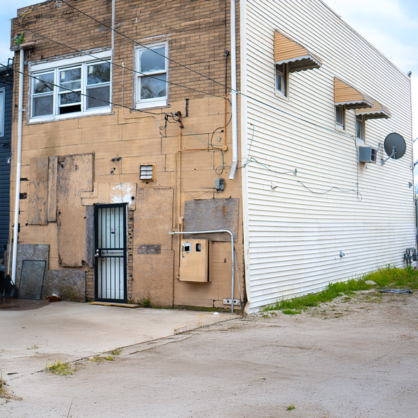 More Photos Of 19510 W Warren Ave, Detroit Storefront Retail Office For Sale