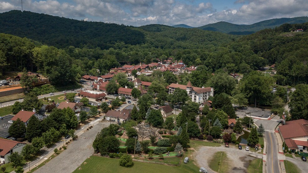 More Photos Of 892 Edelweiss Strasse, Helen Hotel For Sale