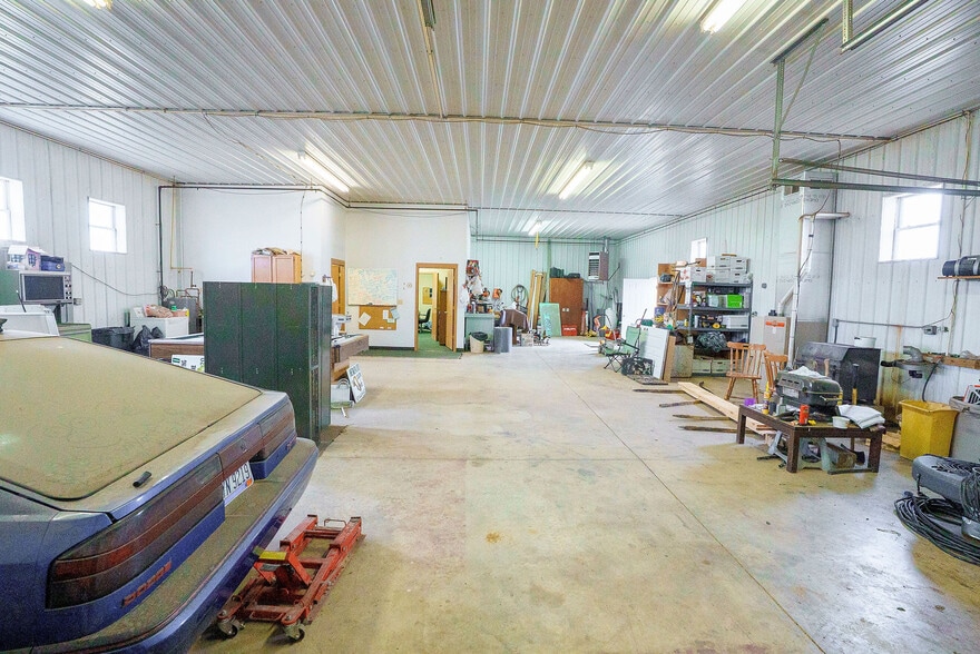 More Photos Of 167 Mill Run, Waverly Warehouse For Sale