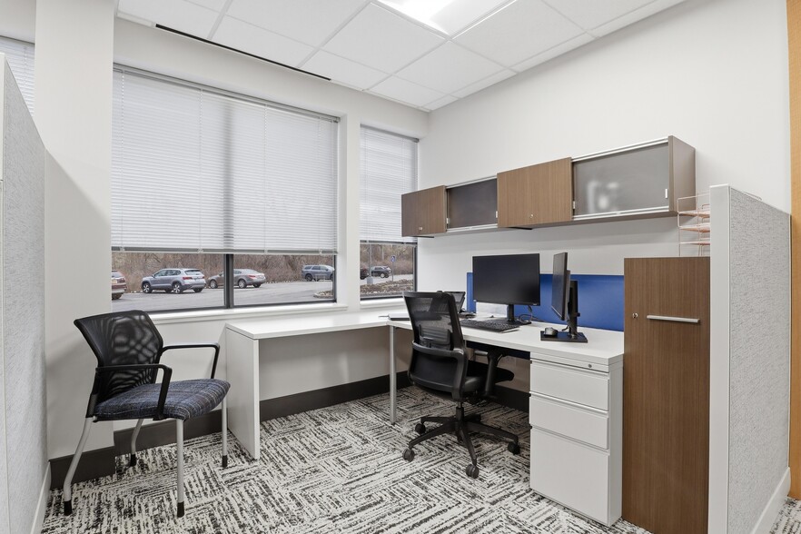 More Photos Of 1000 Pittsford Victor Rd, Pittsford Office For Lease