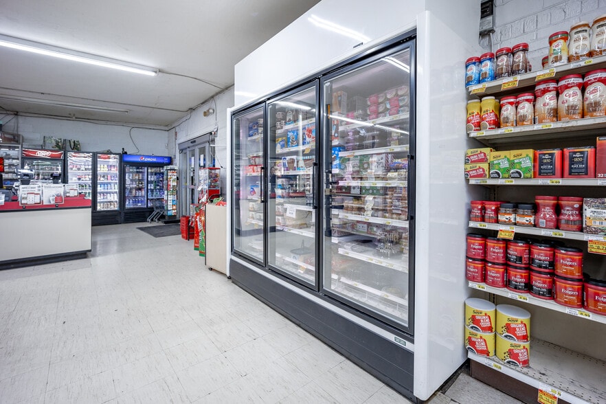 More Photos Of 1012 6th St, Maysville Supermarket For Sale