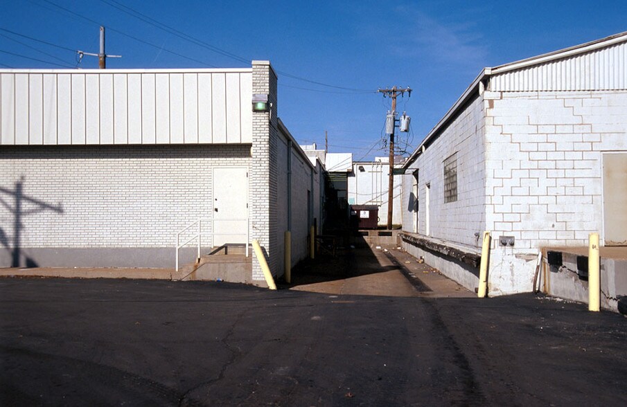 More Photos Of 5900-5914 N Lindbergh Blvd, Hazelwood Unknown For Lease