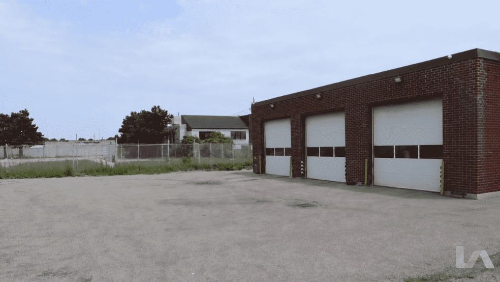 More Photos Of 1021 Industry St, Oakville Warehouse For Sale