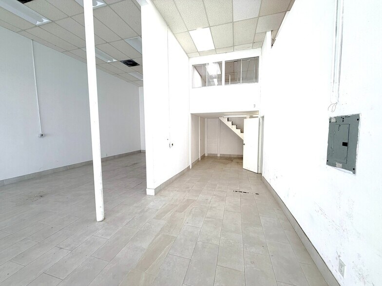 More Photos Of 518-536 E 11th St, Los Angeles Freestanding For Lease