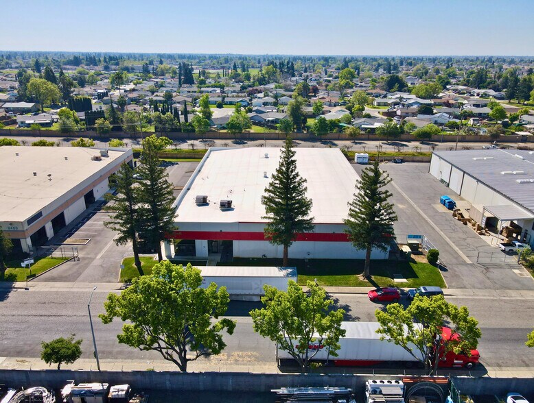 More Photos Of 8392 Carbide Ct, Sacramento Warehouse For Sale