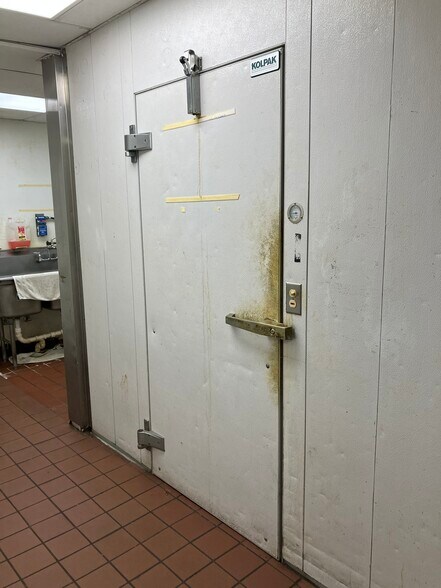 More Photos Of 2110 W 5th St, Plainview Restaurant For Sale