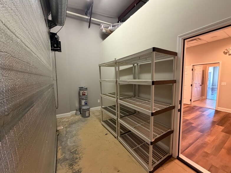 More Photos Of 3520 US Highway 41 N, Byron General Retail For Lease