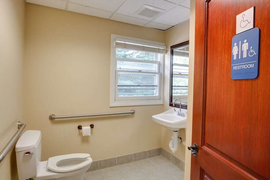 More Photos Of 59 Franklin St, Morristown Medical For Sale