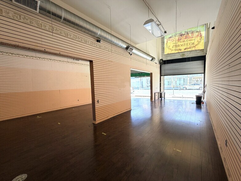 More Photos Of 951 Crocker St, Los Angeles Storefront Retail Office For Lease