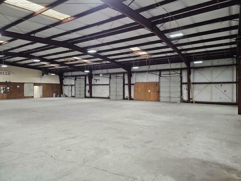More Photos Of 6740 Tribble St, Lithonia Distribution For Lease