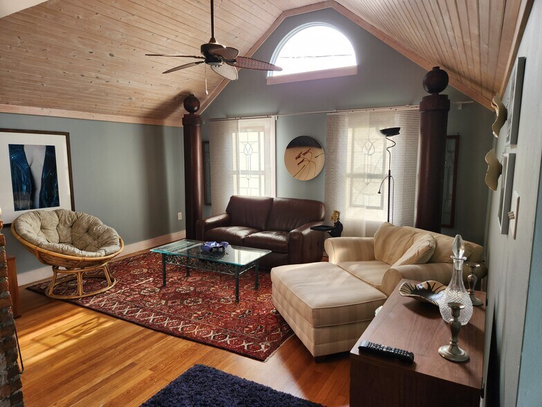 More Photos Of 2373 Professor Ave, Cleveland General Retail For Sale