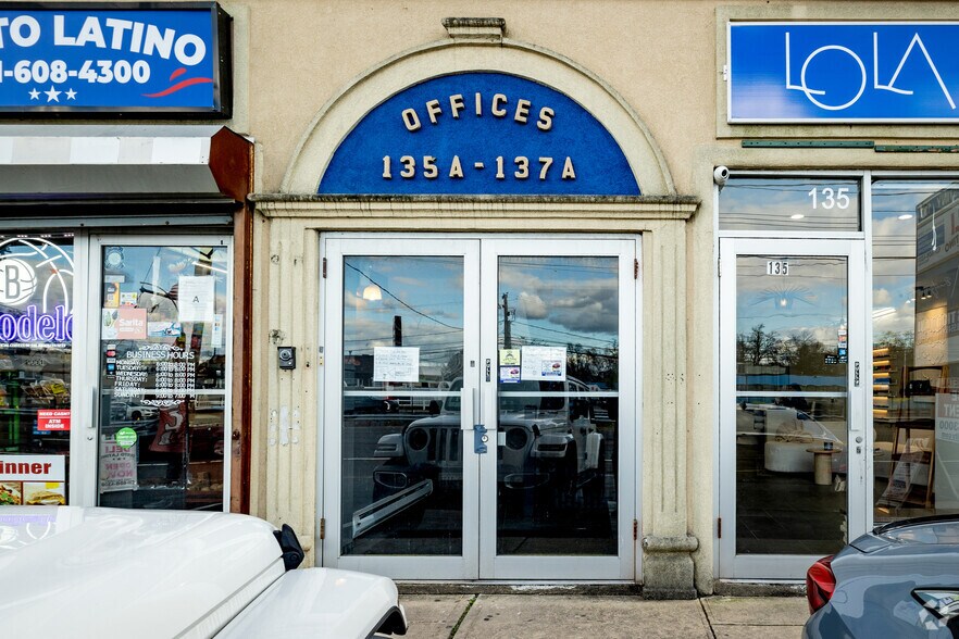 More Photos Of 135-137 Sunrise Hwy, Amityville Storefront Retail Office For Lease